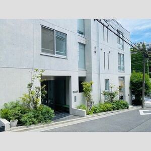 建物外観　落ち着いた雰囲気の外観です