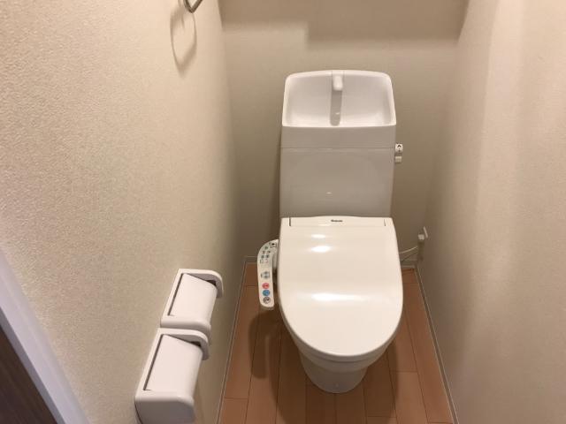トイレ　シャワー付トイレ