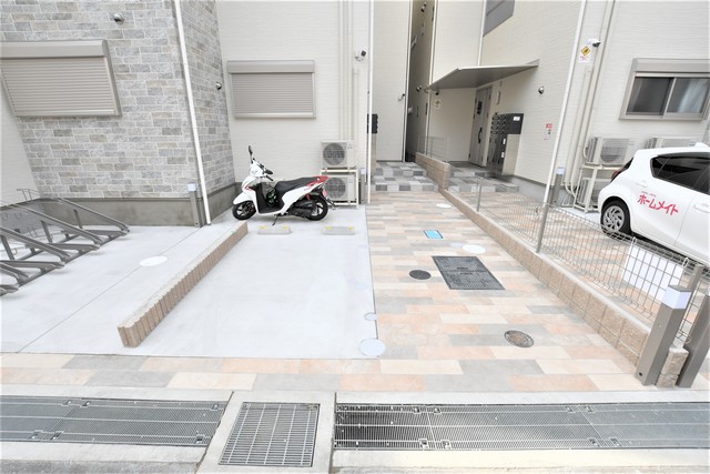 駐車場　駐車場