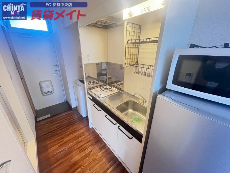 キッチン　同物件別部屋写真