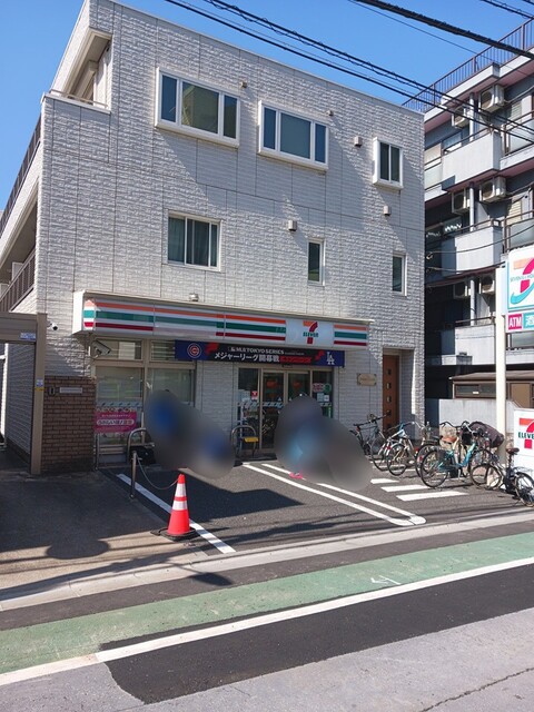 コンビニ　セブンイレブン（コンビニ）まで68m