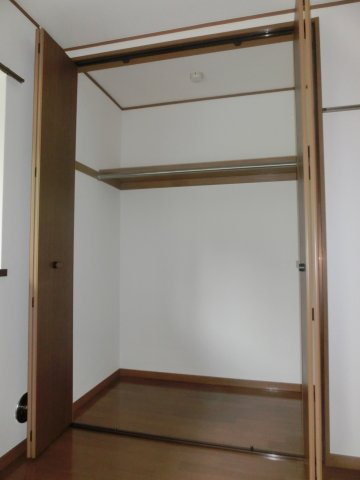収納　ハイムローゼB　クローゼット