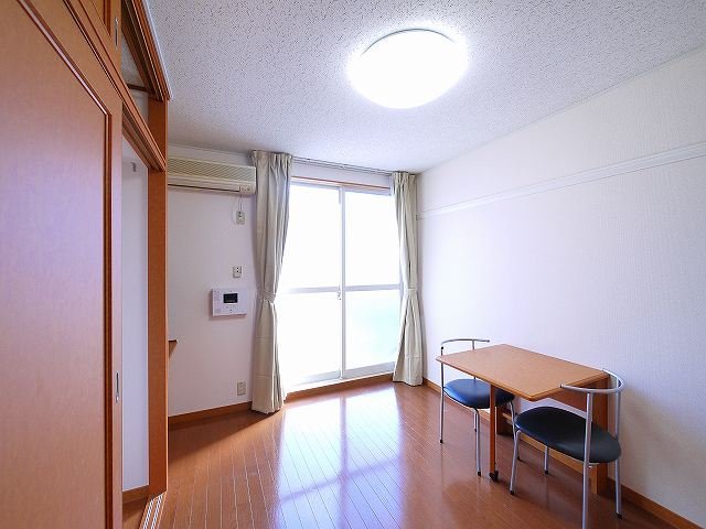 その他部屋・スペース　使い勝手のいい洋室です