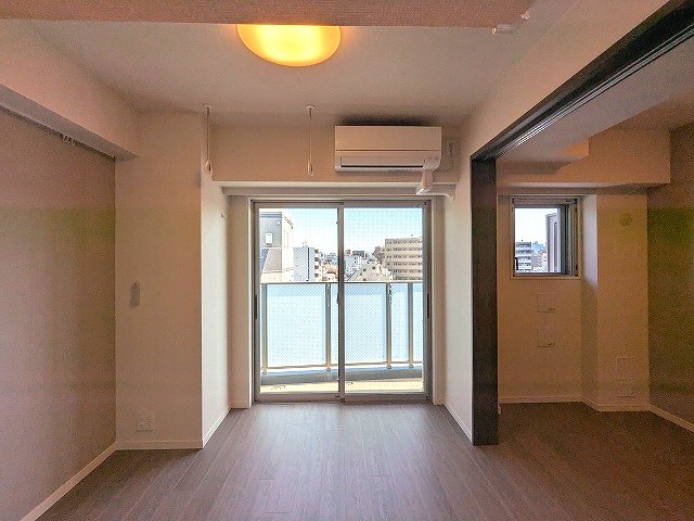 その他部屋・スペース　インターネット無料、カウンターキッチン、南向き上層階は日当り