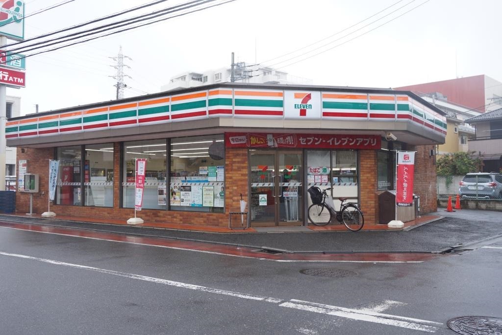 コンビニ　セブンイレブン 綾瀬店（コンビニ）まで206m