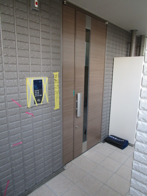 ロビー　★オートロック共用玄関★