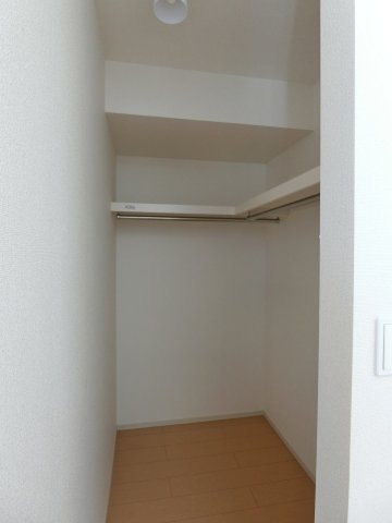 収納　イメージ201号室の写真（反転あり）