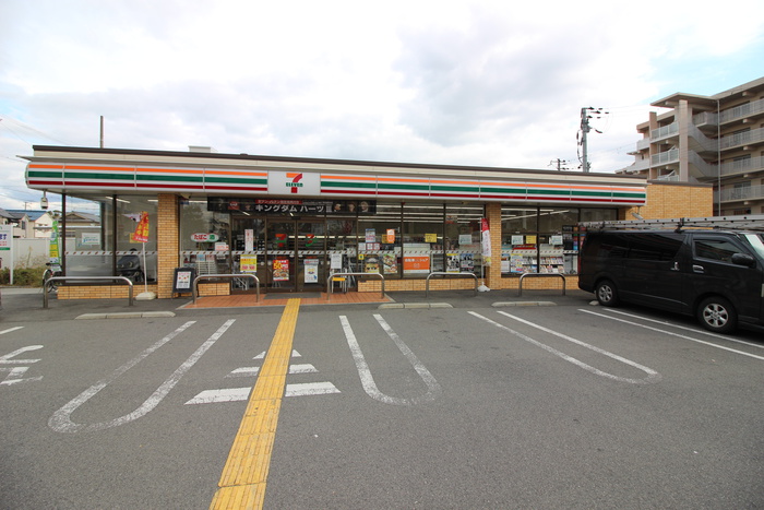 コンビニ　セブンイレブン大阪苅田２丁目店（コンビニ）まで350m
