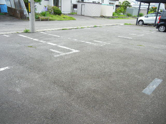 駐車場　駐車場