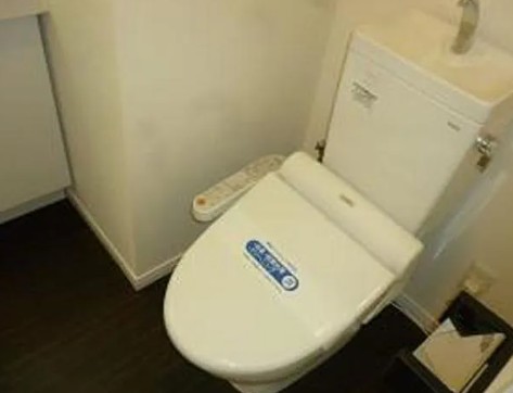トイレ　※別部屋の参考写真です。