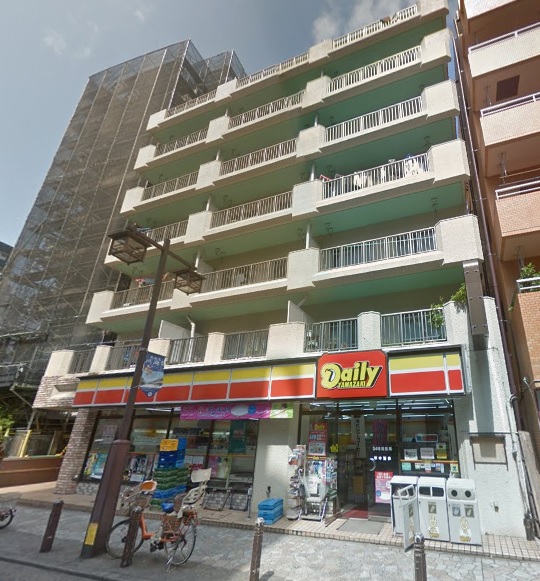 コンビニ　デイリーヤマザキ川崎本町店（コンビニ）まで230m
