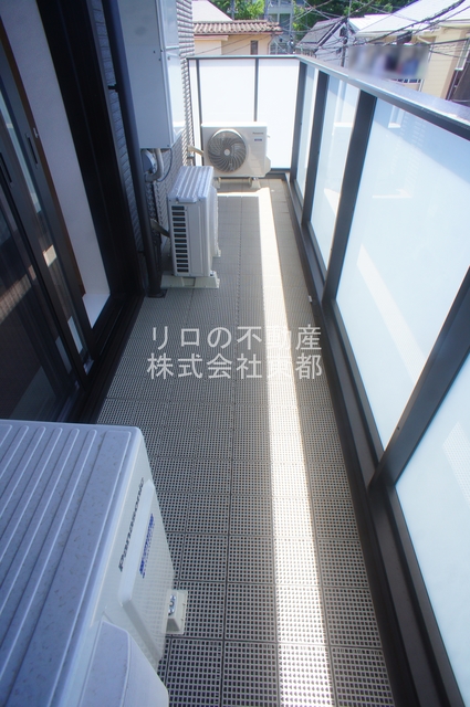 バルコニー　バルコニー付！お天気のいい日は洗濯物も気持ちよく干せますね！
