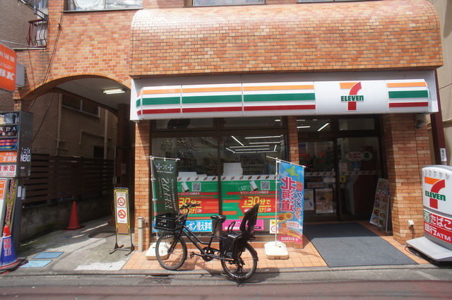 コンビニ　セブンイレブン明大前すずらん通り店（コンビニ）まで506m