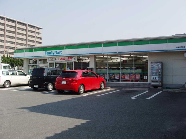 コンビニ　ファミリーマート 石城町店（コンビニ）まで411m