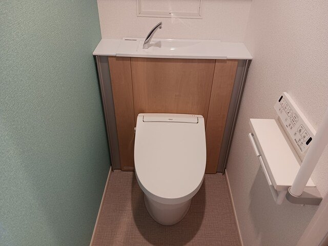 トイレ　トイレもきれいです