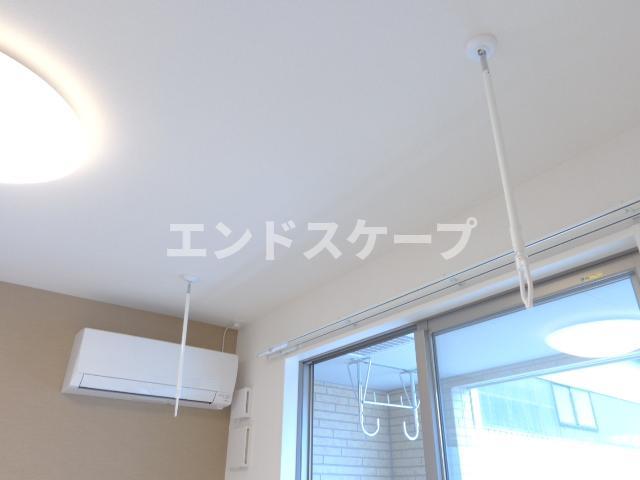 その他設備　室内物干し（イメージ） 高崎、前橋のお部屋探しはエンドスケー