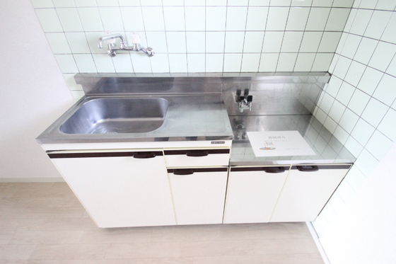 キッチン　※別部屋の写真です