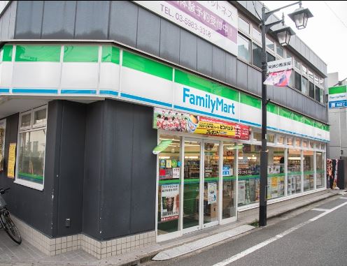 コンビニ　ファミリーマート 東長崎駅南店（コンビニ）まで189m