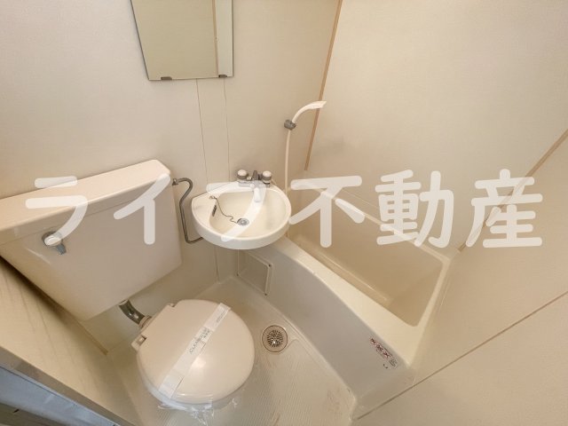 バス・シャワールーム　お風呂です