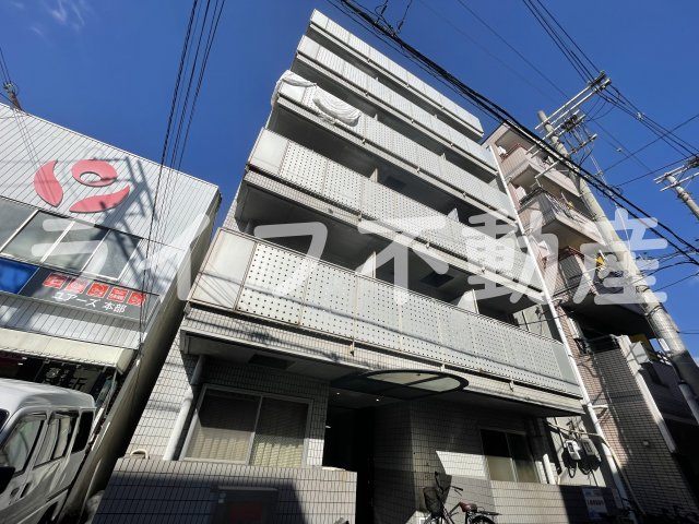 建物外観　落ち着いた雰囲気の外観です