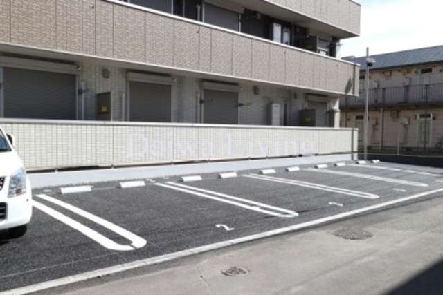 駐車場　駐車場