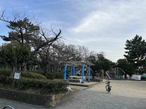 公園　友行公園（公園）まで494m