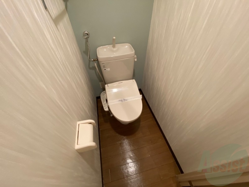 トイレ　トイレです。ウォシュレット付を探している方、おすすめです。