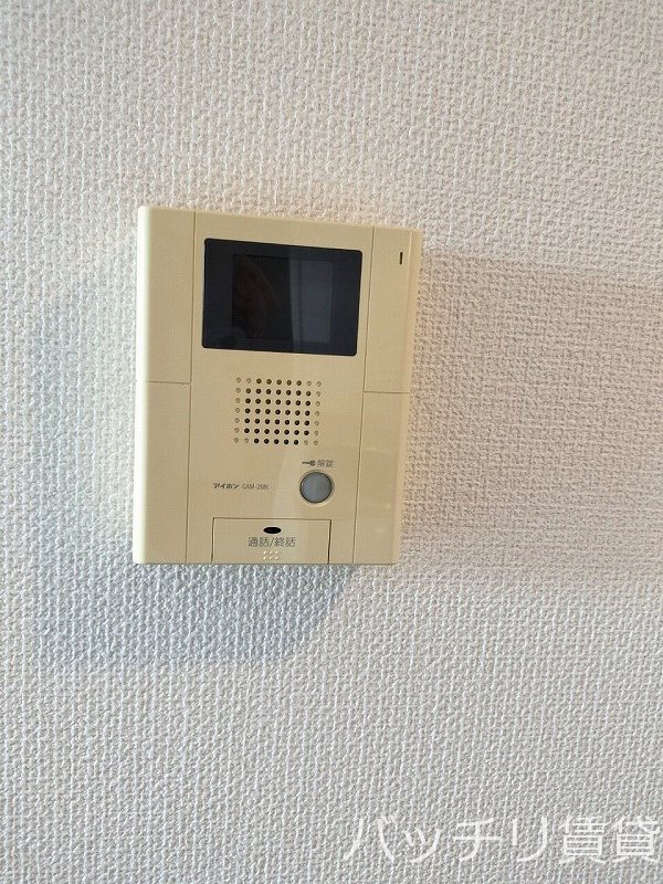 セキュリティ　画像は別号室の為、現状優先になります。