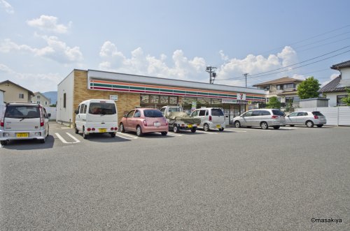 コンビニ　セブンイレブン 長野桐原店（コンビニ）まで693m