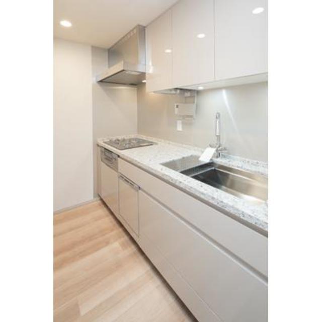 キッチン　※写真は同タイプ住戸です。