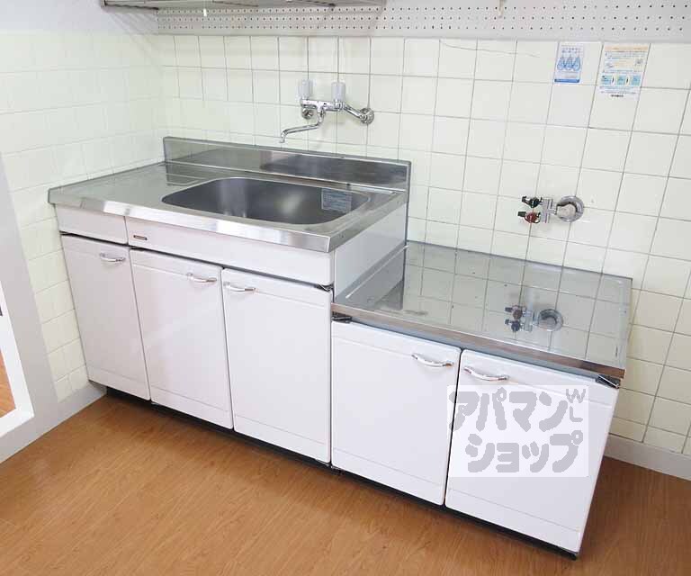 キッチン　２口コンロ設置可のキッチンです。