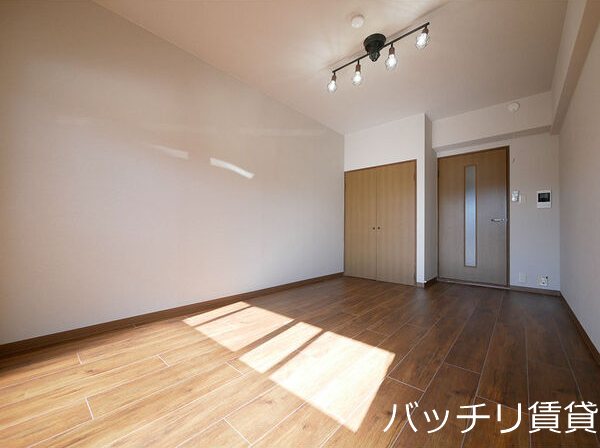 居室・リビング　別室写真の為、現状を優先いたします。