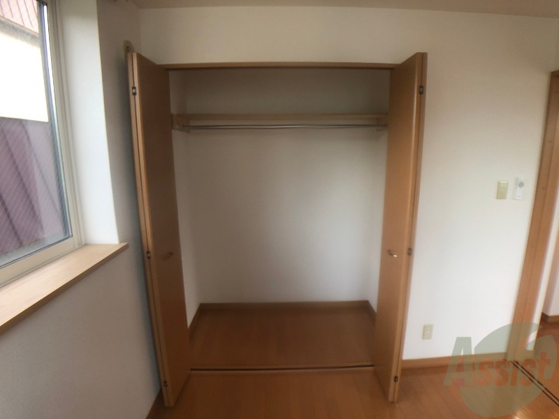 収納　洋室にはクローゼットがあるのですっきり片付きそうです。