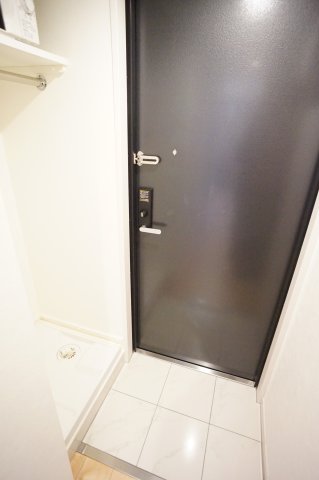 玄関　ゆったりとしたリビングです