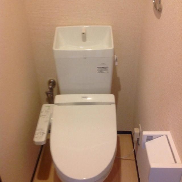 バルコニー　浴室乾燥機完備