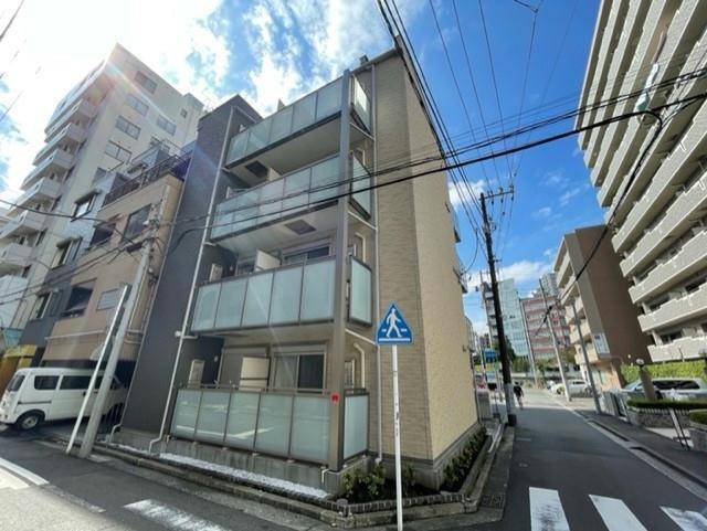 建物外観　オートロック完備