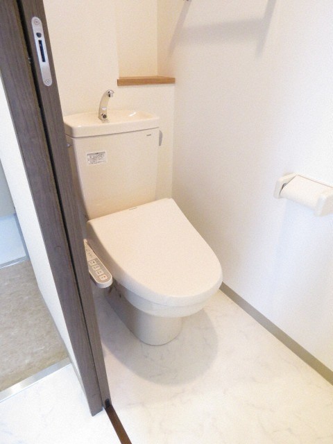トイレ　ウォシュレット付き☆