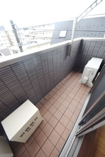 バルコニー　★日当たりのいいバルコニー付きです★