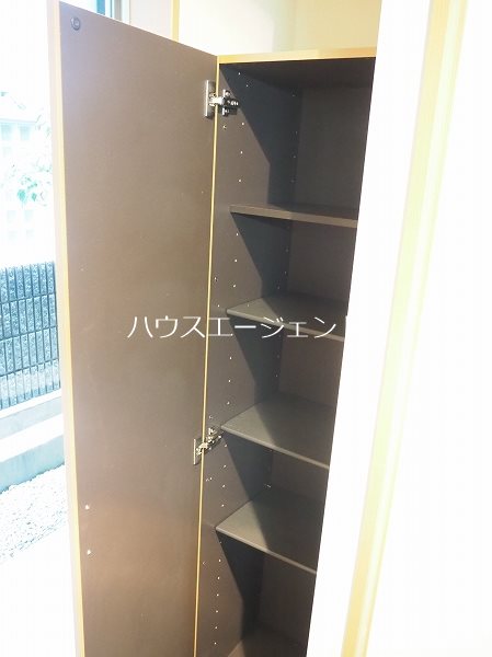 エントランス　玄関にはシューズボックス！
