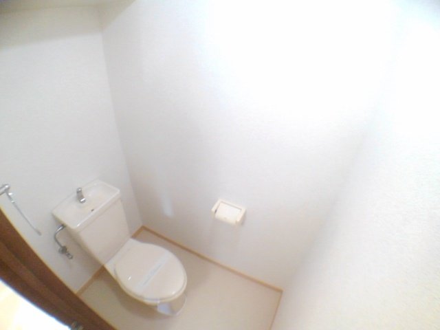 トイレ　トイレもきれいです