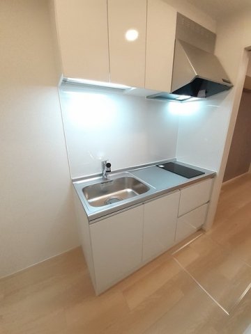 キッチン　コンパクトなキッチンで掃除もラクラク