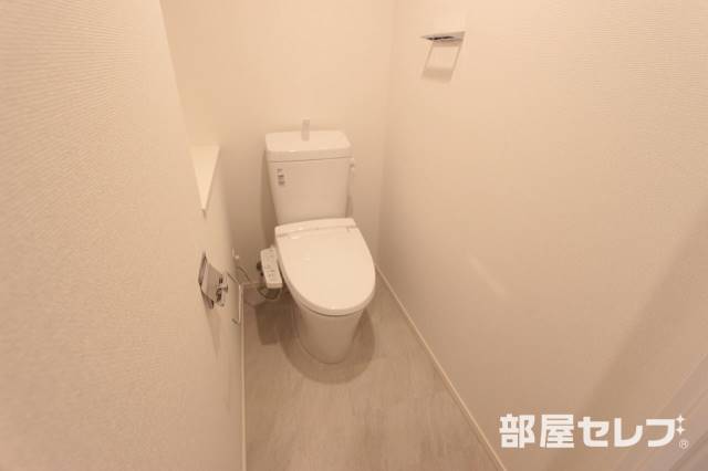 トイレ　個室トイレ