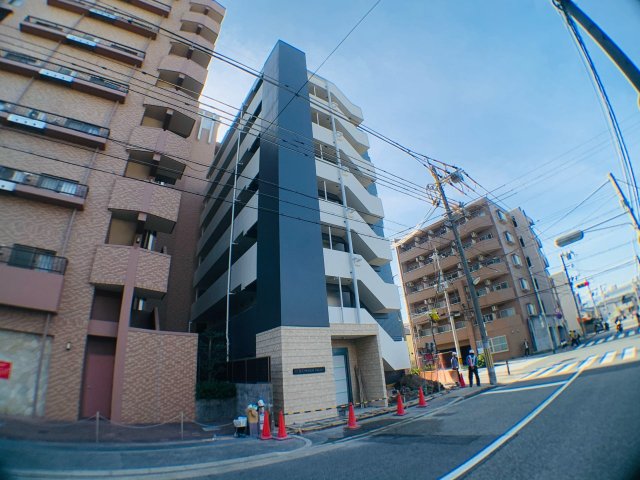 建物外観　安心のオートロック付きです☆