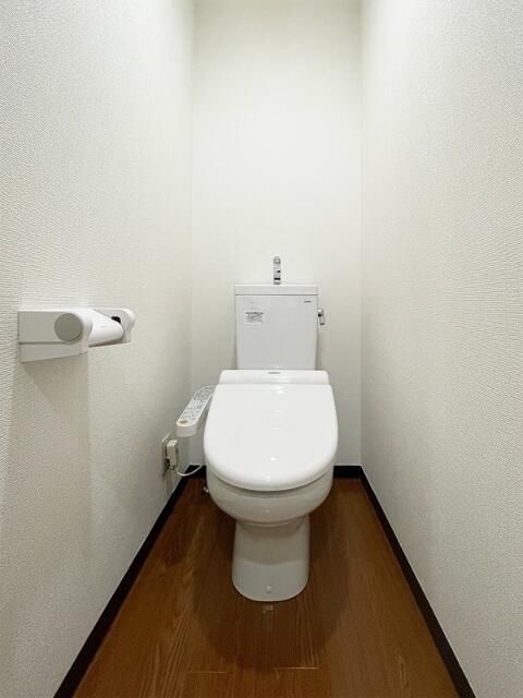 トイレ　落ち着いたトイレです