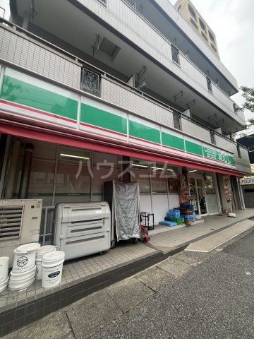 コンビニ　ローソンストア100 北松戸店（コンビニ）まで692m