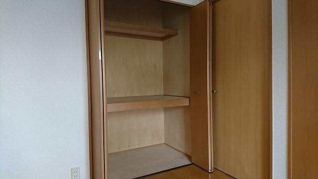 収納　※写真は別室です