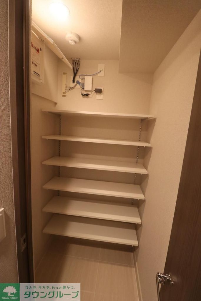 収納　シューズボックス