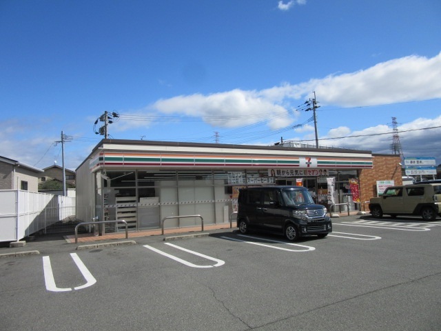 コンビニ　セブンイレブン宇土松山町店（コンビニ）まで550m