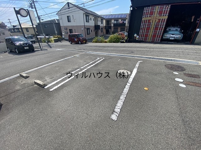 駐車場　平面駐車場！