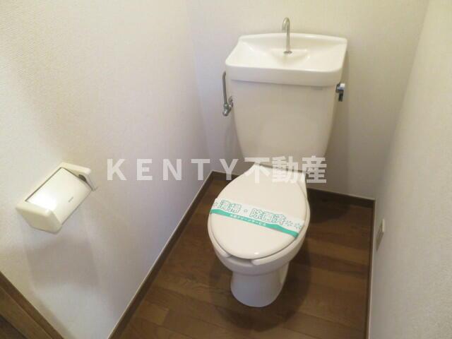 トイレ　清潔感のあるトイレです